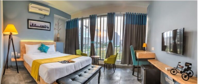 Aura Corporate Suites 1 aura 768x327