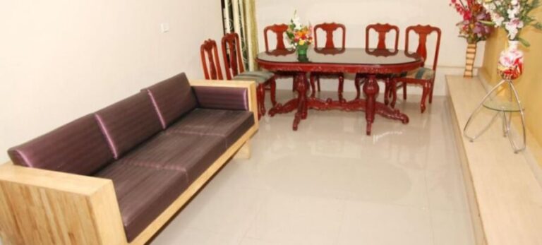 Caravan Serviced Apartments 4 car11 768x347