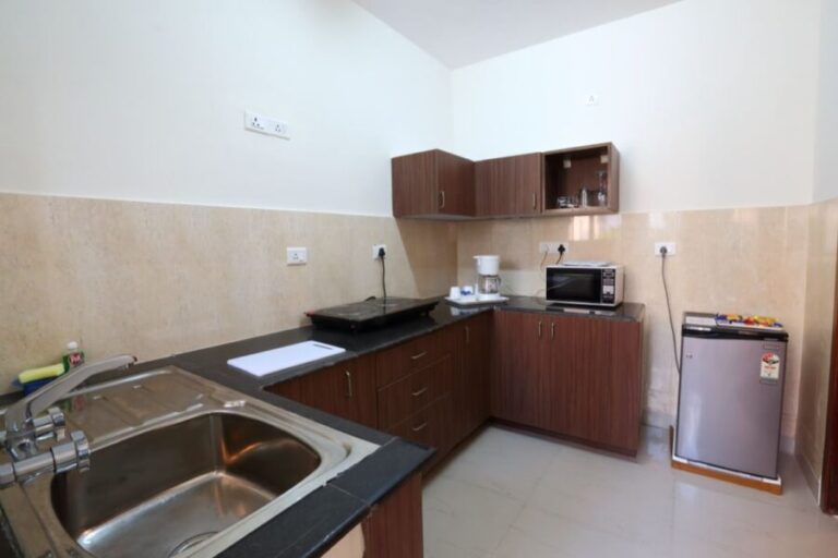 Crest Executive Suites 5 cr1 768x512