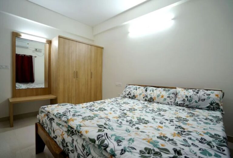 Castle JP Service Apartments 2 jp44 768x521