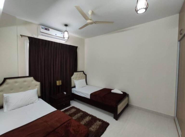 Zebra Suites-Carnation 4 zebr1 768x572