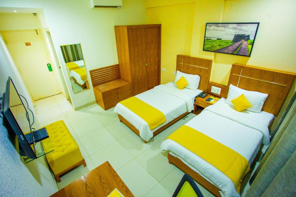 Northern Suites-I @ E-Block 2 147760215