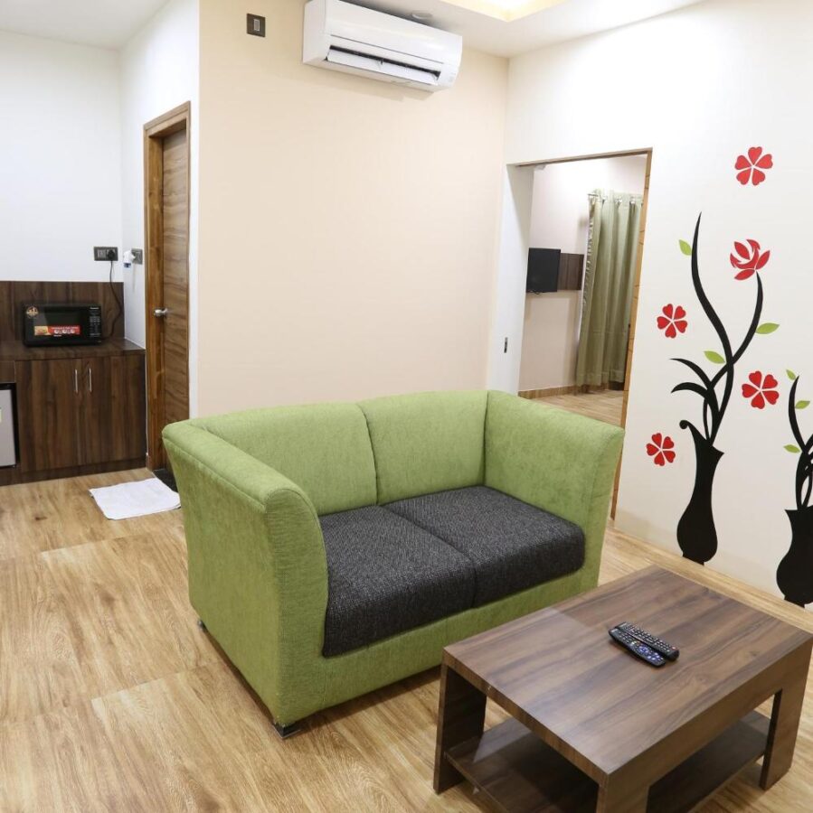 The Ventura Grand Hotel 5 245022880