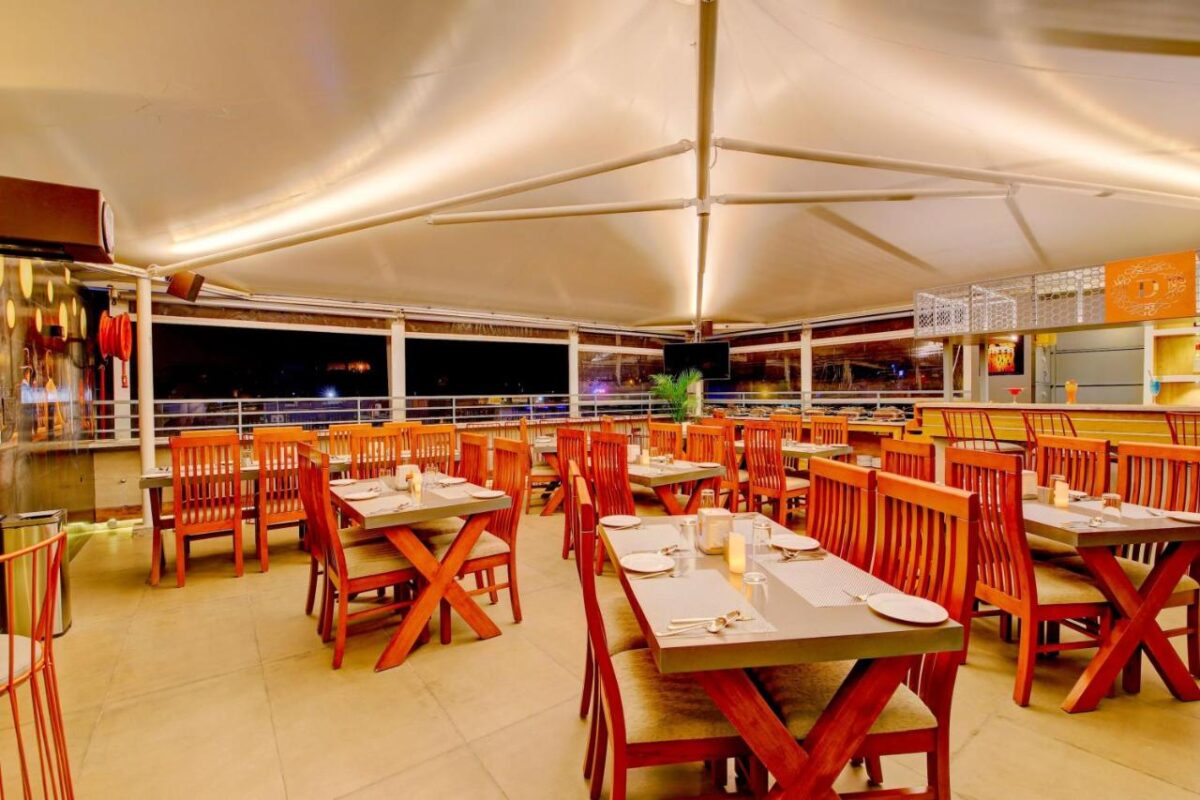 MySpace Dhruva Inn 4 296284435