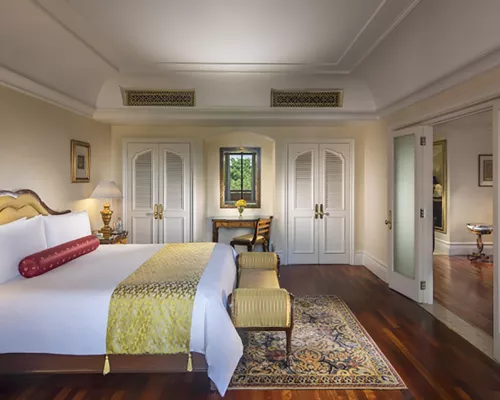 Royal Club Suite Thumbnail.jpg