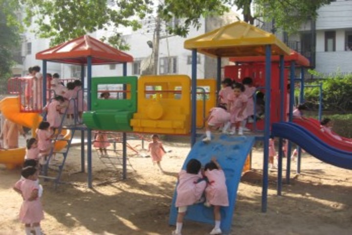 Sadhu Vaswani International School For Girls Kids Play Area