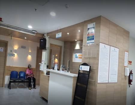 Apollo Hospital Jayanagar 5 reception desk