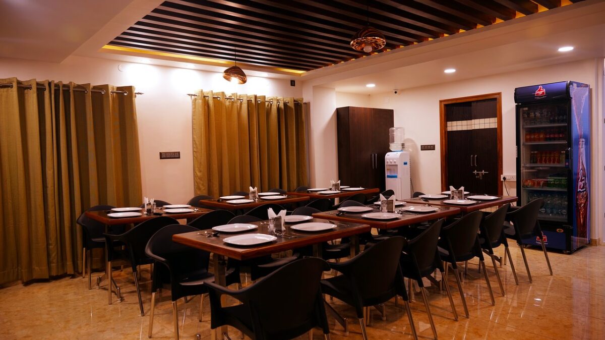 The Ventura Grand Hotel 2 restaurant